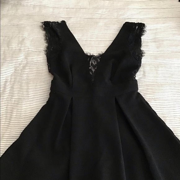 BCBGeneration Women's Black Lace Fit & Flare Dress  Size 0  EXCELLENT CONDITION - Picture 12 of 17